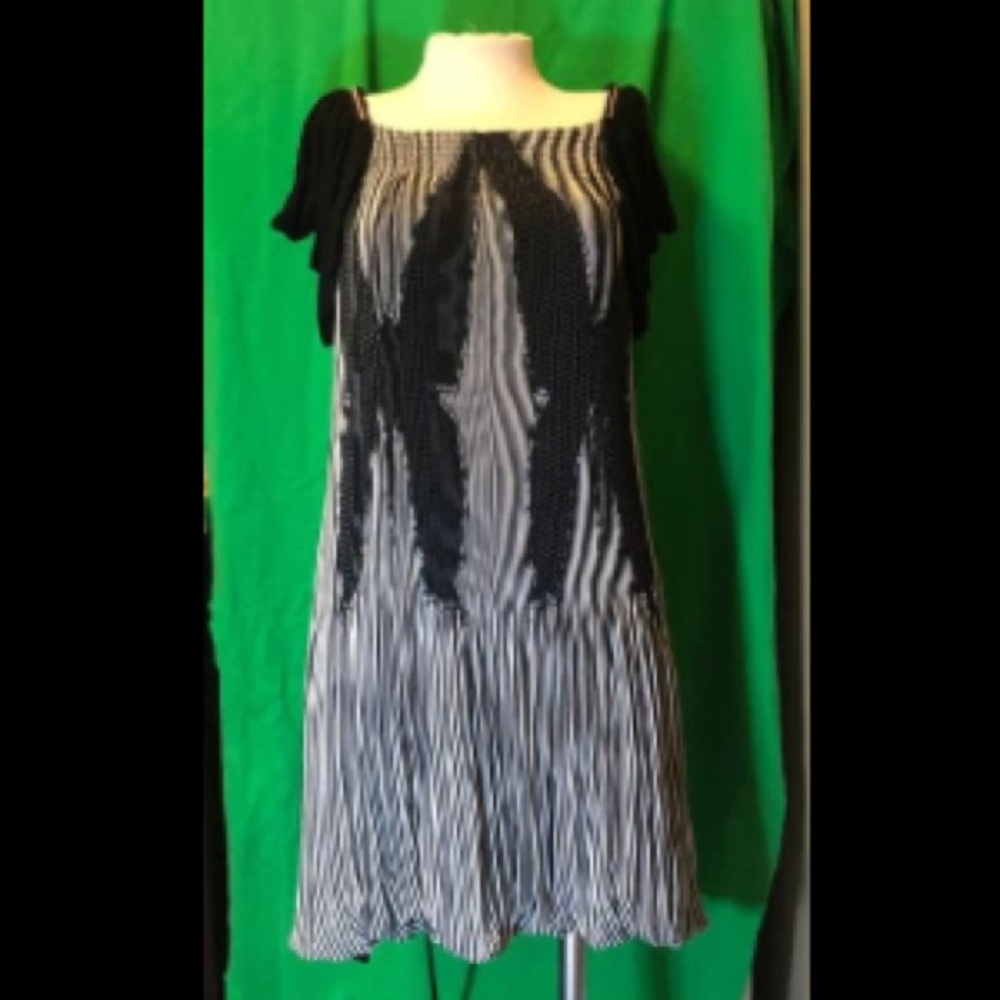 Unique, Vintage, Vivian Tam Dress, L